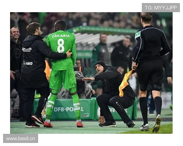 拜仁内部矛盾加剧：主帅与新援冲突暴露球队战术分歧与管理危机